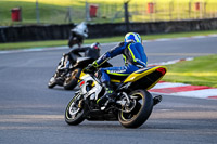 Evening Adv_Mid Group Yellow Bikes	